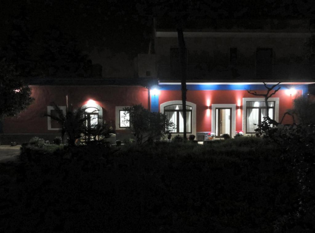 Ape Rossa Panzió Castellana Grotte Kültér fotó